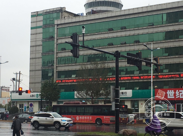 吉林市大东门路口新增抓拍系统咋走看好别违章67676767